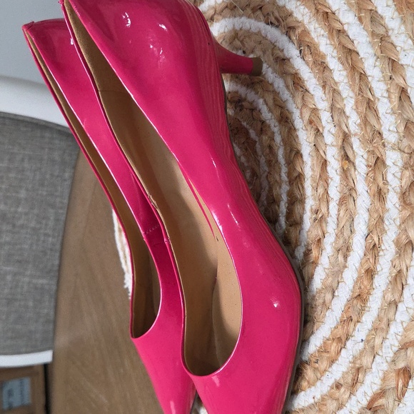 NINE WEST Hot Pink Womans Kitten Heels, Size 8.5 - Picture 5 of 9
